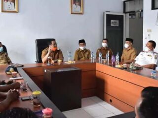 Sidak Bupati Ade di Kantor BKPSDM Paska Lebaran