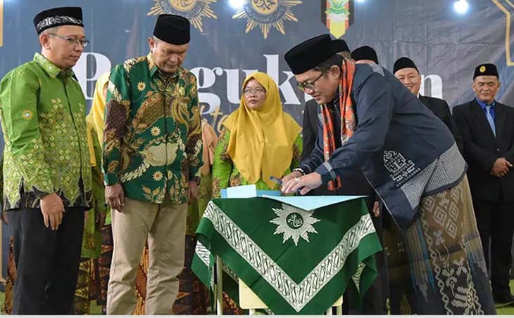 Bupati Ade Sampaikan Pesan Membangun Dalam Pelantikan PD Muhammadiyah