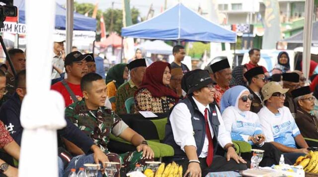 Bupati Tasikmalaya Hadiri Milangkala Ke-183 Kecamatan Cineam