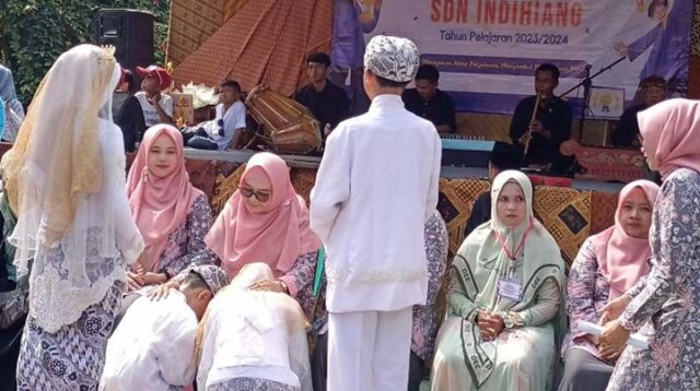 Meriah, Upacara Adat dan Pentas Seni Warnai Pelepasan Murid SDN Indihiang Tahun Pelajaran 2023-2024