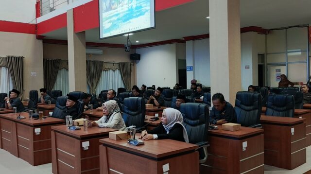 DPRD Kabupaten Pangandaran Gelar Laporan Bapemperda tentang Program Pembentukan Peraturan Daerah Inisiatif Tahun 2025.