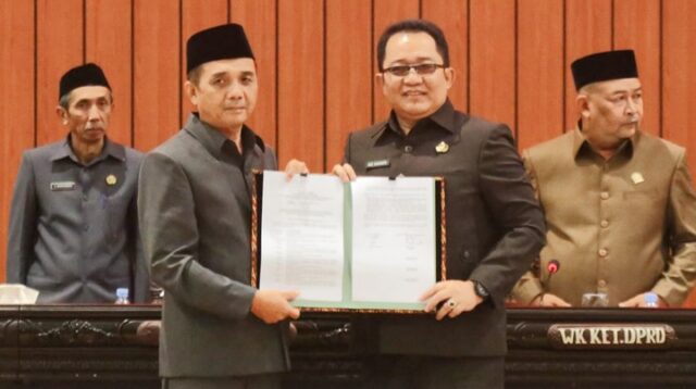Bupati Ade Sugianto Hadiri Rapat Paripurna DPRD Kabupaten Tasikmalaya