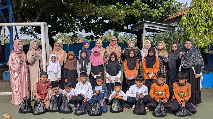 SDN 2 Manangga Kota Tasikmalaya Gelar Kegiatan “Jumat Call” Secara Rutin, Jumat, 10/01/2025.