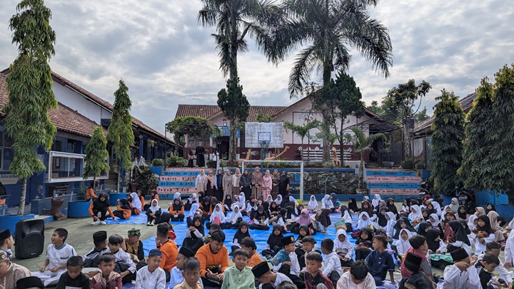 SDN 2 Manangga Kota Tasikmalaya Gelar Kegiatan “Jumat Call” Secara Rutin, Jumat 10/01/2025.