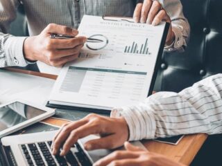 Jasa Konsultan Pajak dan Penyusunan Laporan Keuangan: Solusi Terintegrasi untuk Kesehatan Keuangan Anda.