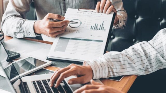 Jasa Konsultan Pajak dan Penyusunan Laporan Keuangan: Solusi Terintegrasi untuk Kesehatan Keuangan Anda.