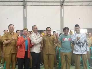 Pesta Demokrasi PGRI Kota Tasikmalaya Semakin Meriah, PC Cipedes Sukses Gelar Pemaparan Visi-Misi 5 Bakal Calon Ketua, Senin (28/04/2025).