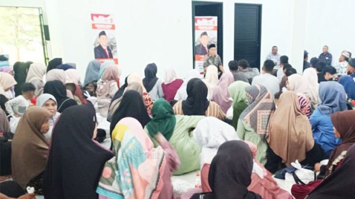 Suasana kegiatan Reses Masa Persidangan I Anggota DPRD Kota Tasikmalaya, H. Yadi Mulyadi, SH, bersama warga Kelurahan Sukarindik, Kecamatan Bungursari, Selasa (2/12/2025).