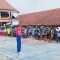 Semangat sportivitas mewarnai pembukaan NEDACIK Competition di SMPN 2 Cikoneng. Puluhan tim futsal dan voli dari SD-MI se-Cikoneng siap bertanding dan menunjukkan bakat terbaik demi meraih prestasi.