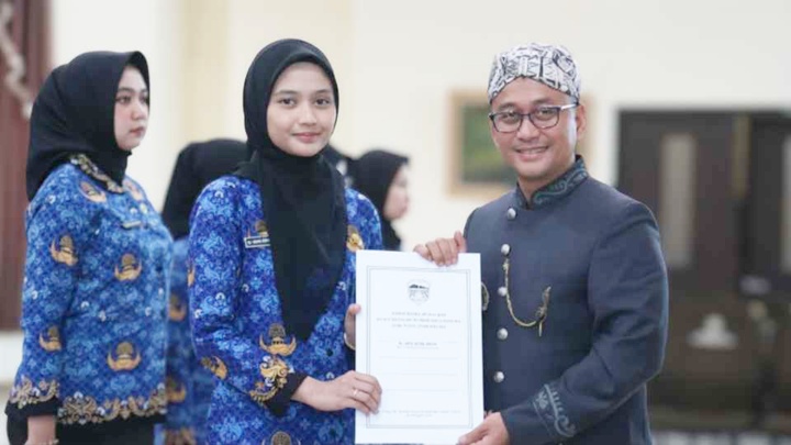 Bupati Cecep Lantik 36 PNS, Tekankan Integritas dan Semangat Pengabdian, Senin (04/05/2026).