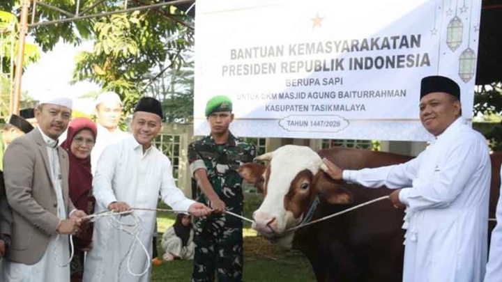 Iduladha 1447 H, Bupati Cecep dan Wabup Asep Salat Bersama Warga serta Tinjau Kurban Bantuan Presiden. Rabu (27/5/2026)