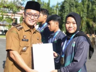 3 Bupati Cecep Tekankan Soliditas “Super Tim”, Apresiasi Atlet Berprestasi Kabupaten Tasikmalaya. Senin (13/04/2026)